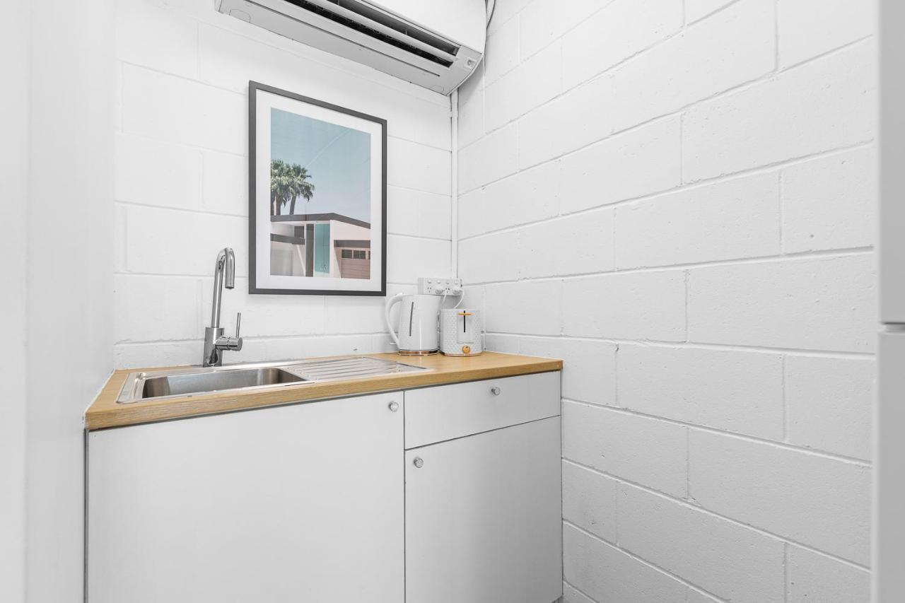 Tugun Hideaway - 1 Bed, 1 Bath Private